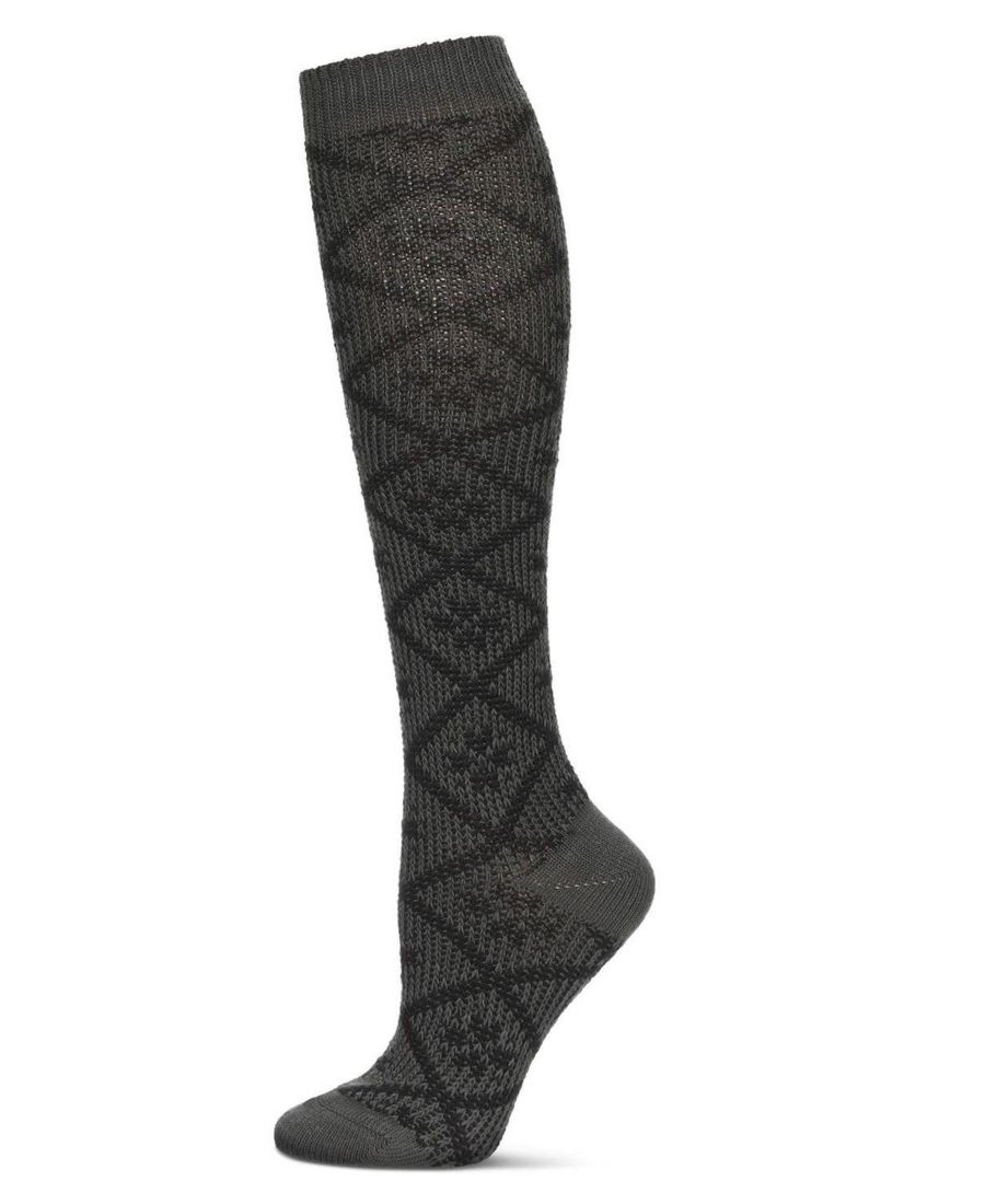 Женские высокие носки с открытым крючком и ромбовидным узором MeMoi, Dark gray heather
Женские высокие носки с открытым крючком и ромбовидным узором MeMoi, Dark gray heather