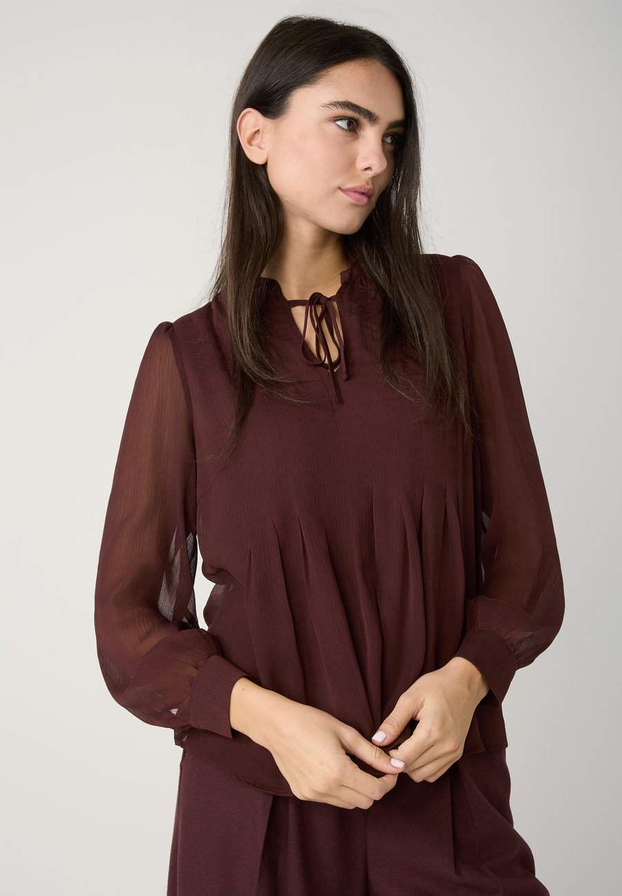 Блуза More & More Blouse, Raisin Brown/Brown
Блуза More & More Blouse, Raisin Brown/Brown