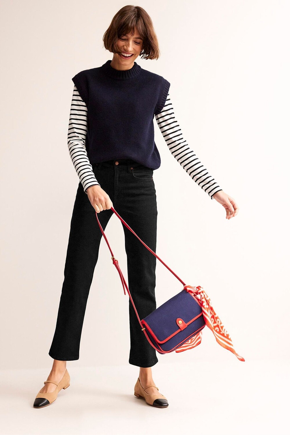 Джинсы узкого кроя со средней посадкой Boden, черный
Джинсы узкого кроя со средней посадкой Boden, черный