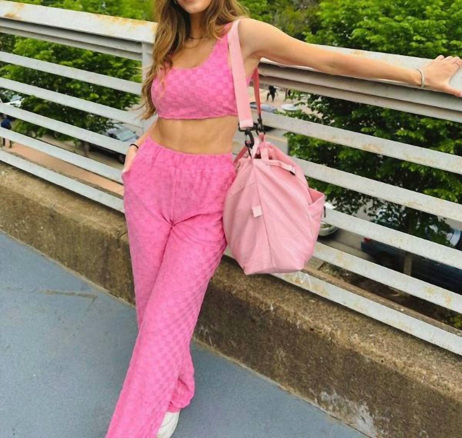 Летний комплект в розовом цвете Bailey Rose
Летний комплект в розовом цвете Bailey Rose