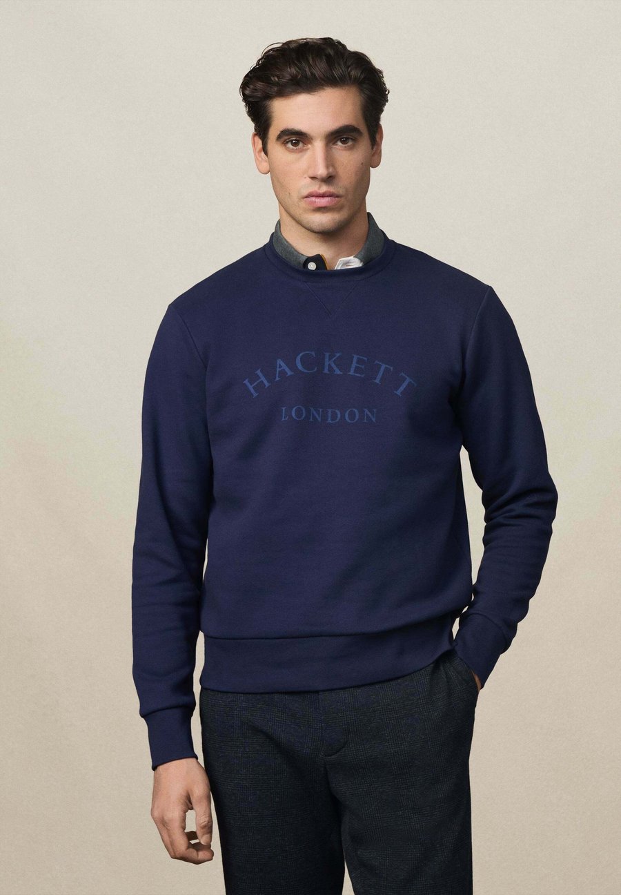 Толстовка Hackett London HERITAGE , Ink Blue/Dark Blue
Толстовка Hackett London HERITAGE , Ink Blue/Dark Blue