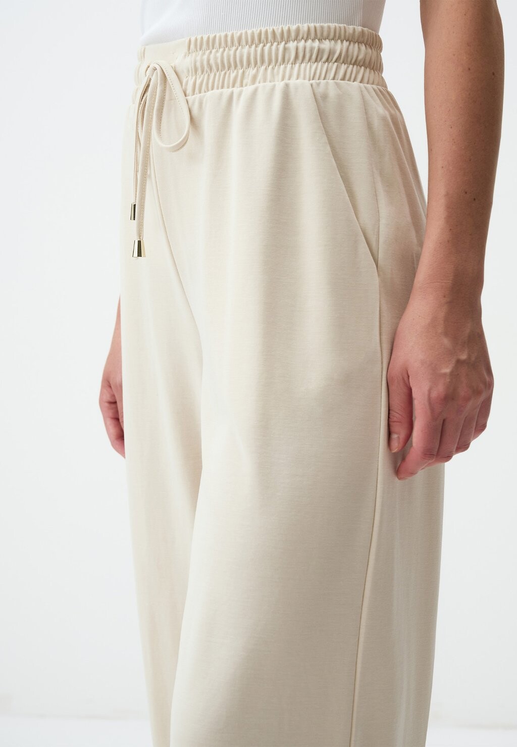 Спортивные брюки WIDE LEG JOGGER Jimmy Key, бежевый
Спортивные брюки WIDE LEG JOGGER Jimmy Key, бежевый