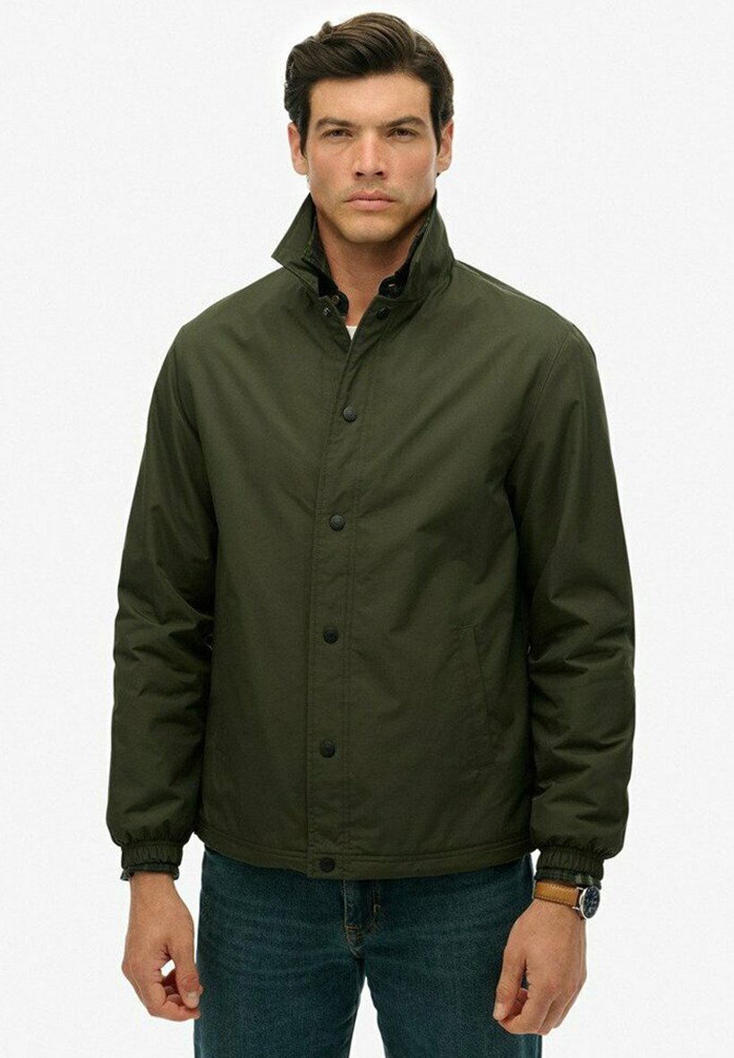 Куртка Superdry & Co Light jacket, Surplus Goods Olive Green/Green
Куртка Superdry & Co Light jacket, Surplus Goods Olive Green/Green