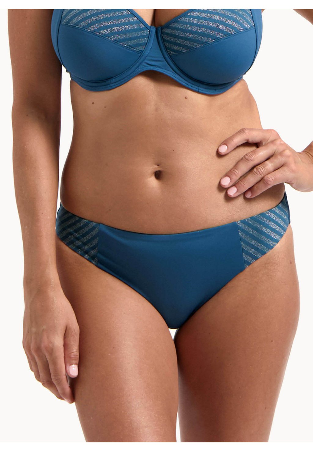 Плавки бикини Cyell, темно-синий
Плавки бикини Cyell, темно-синий