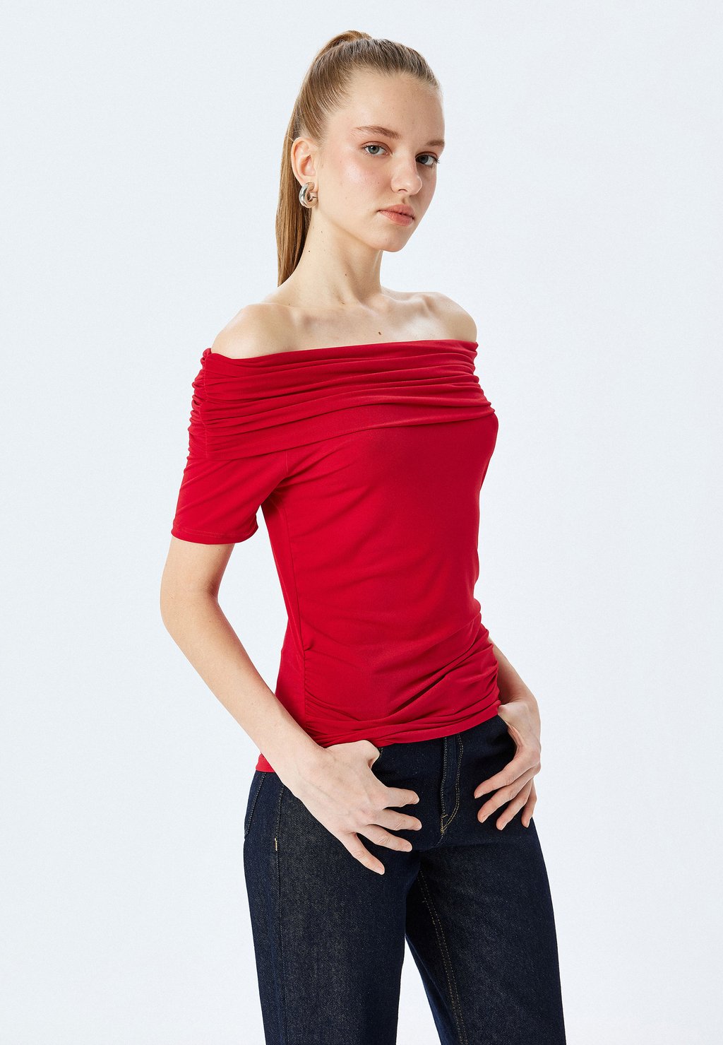 Блуза OFF THE SHOULDER Koton, красный
Блуза OFF THE SHOULDER Koton, красный