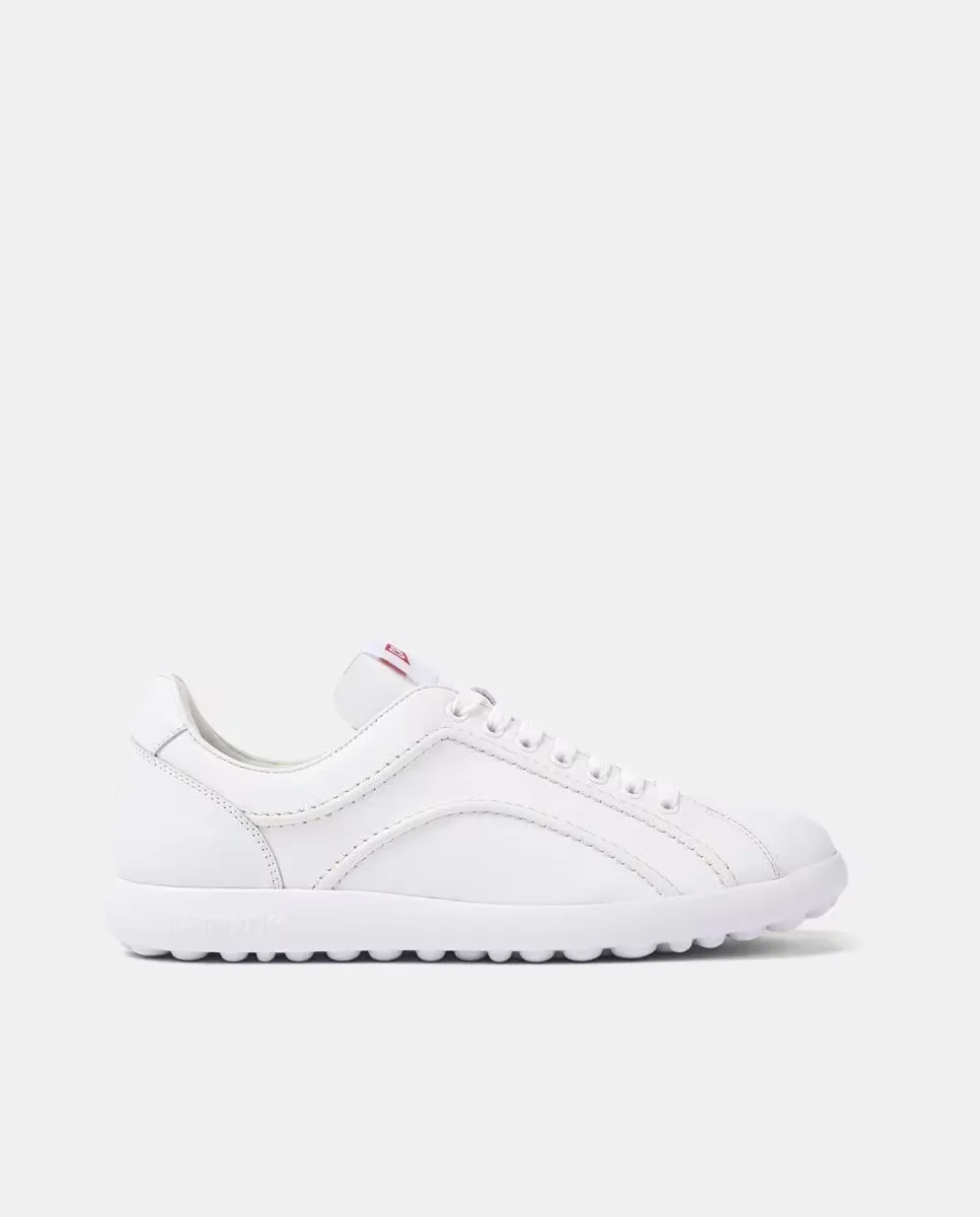 Мужские кожаные тапочки Pelotas XLF гладкие на зубчатой подошве Camper, белый
Мужские кожаные тапочки Pelotas XLF гладкие на зубчатой подошве Camper, белый