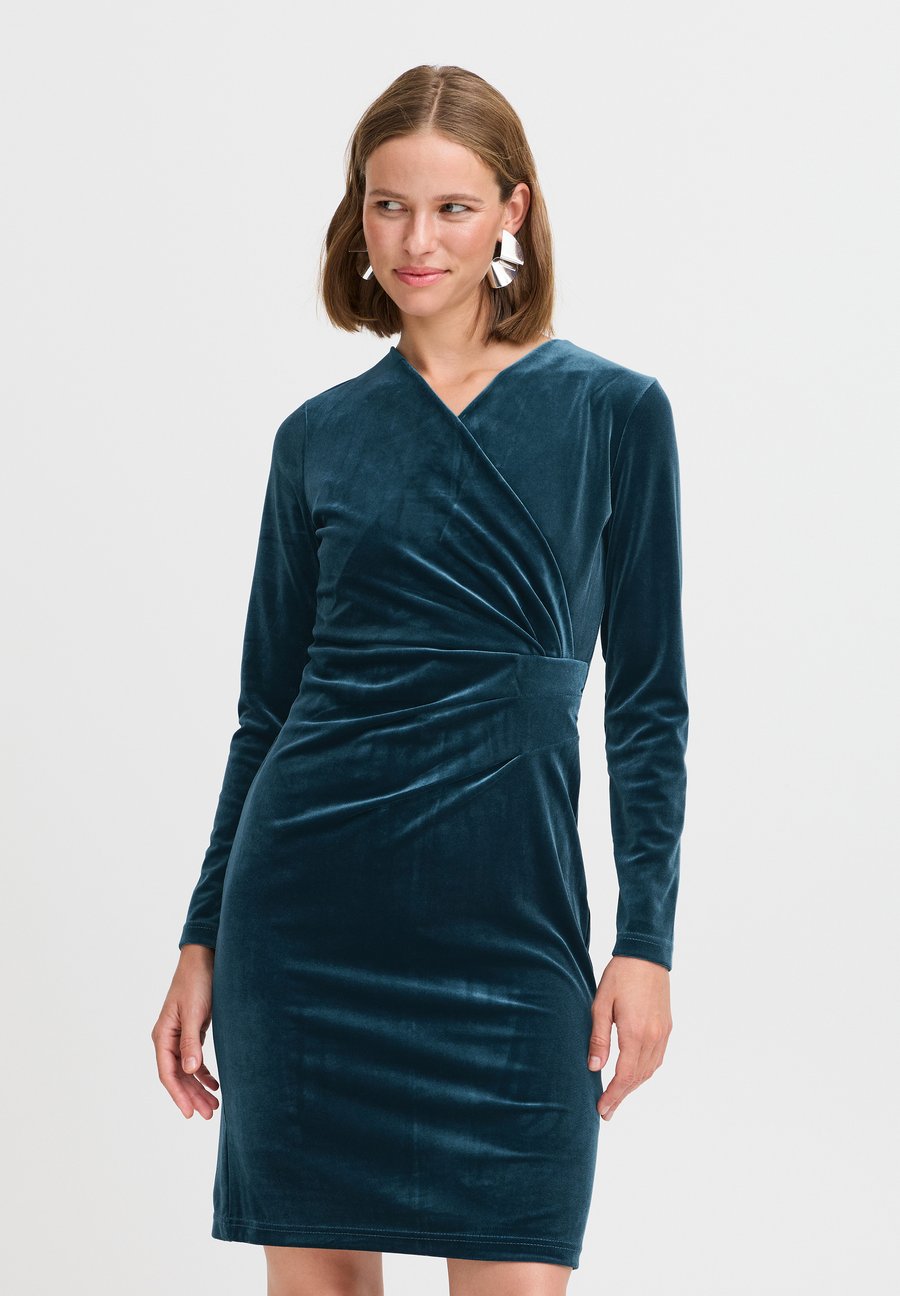 Платье b.young Shift dress, Reflecting Pond/Blue-Grey
Платье b.young Shift dress, Reflecting Pond/Blue-Grey