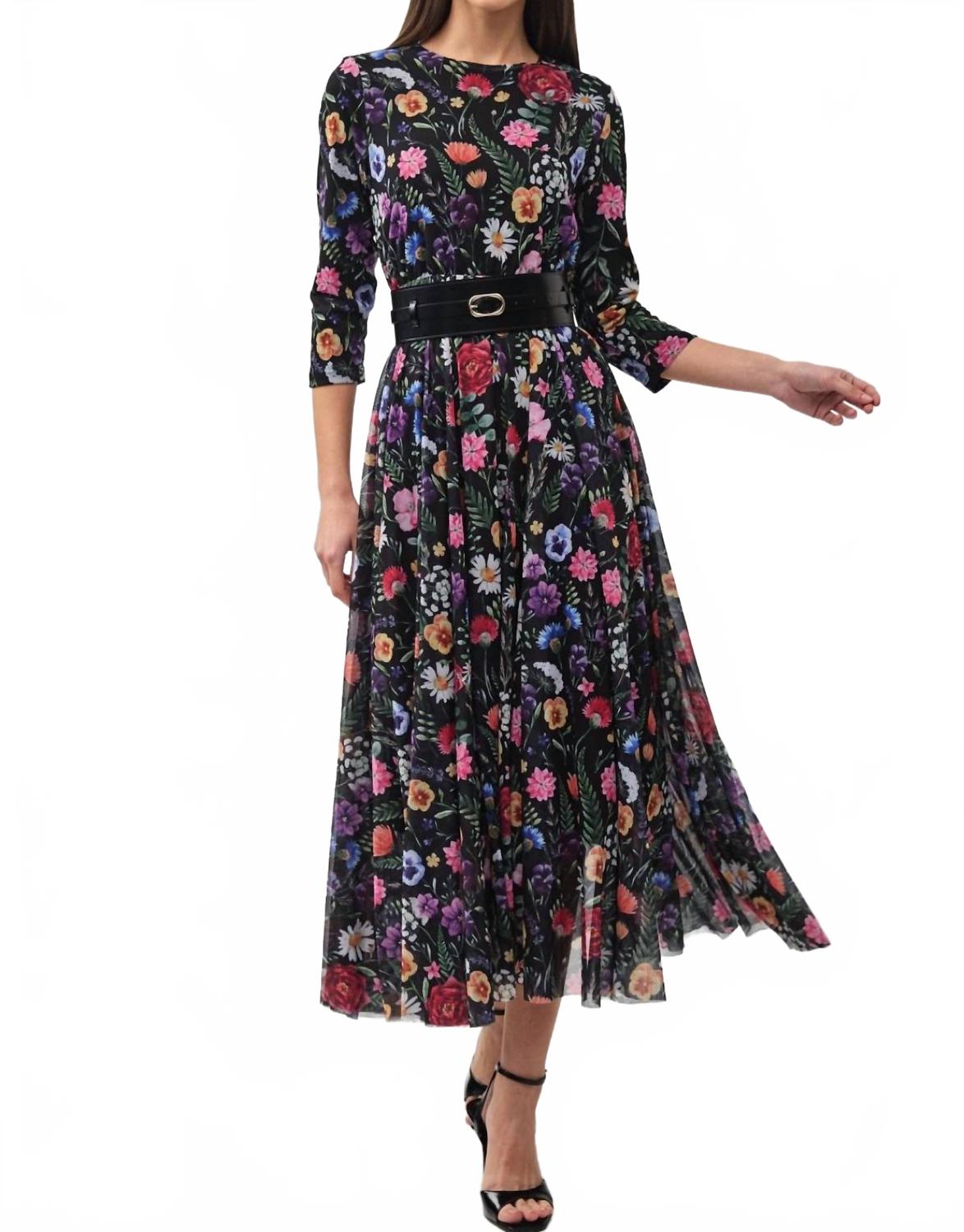 Camellia Макси-платье Valentina с цветочным принтом из сетки, черное
Camellia Макси-платье Valentina с цветочным принтом из сетки, черное