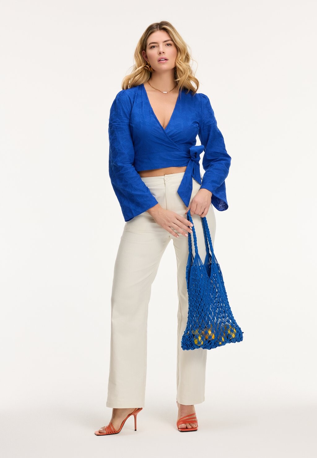 Тканевые брюки MARA Shiwi, белый 
Тканевые брюки MARA Shiwi, белый