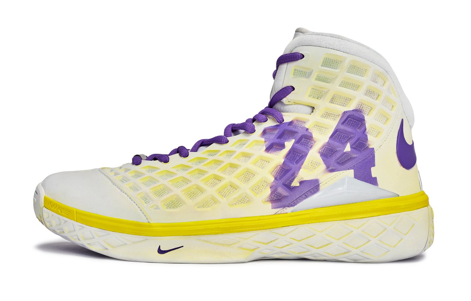 Кроссовки Zoom Kobe 3 811 Manufacturing, Mamba Heritage Cushioning High top Vintage Basketball Shoes Unisex Nike, белый желтый фиолетовый
Кроссовки Zoom Kobe 3 811 Manufacturing, Mamba Heritage Cushioning High top Vintage Basketball Shoes Unisex Nike, белый желтый фиолетовый