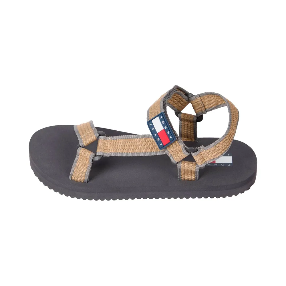 Сандалии Tommy Hilfiger EM0EM01563, бежевый
Сандалии Tommy Hilfiger EM0EM01563, бежевый