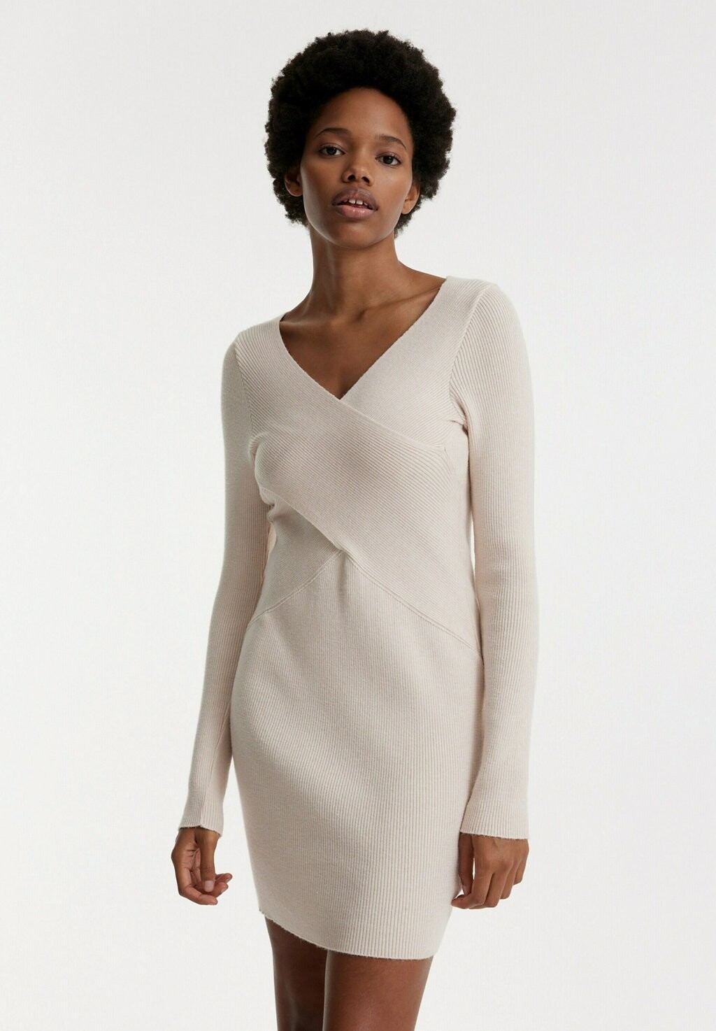 Платье-футляр AMELY EDITED, цвет beigemeliert
Платье-футляр AMELY EDITED, цвет beigemeliert