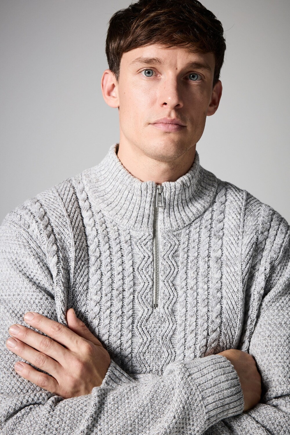 Джемпер с высоким содержанием хлопка и косами, с воротником молнией, стандартного кроя Next, серый
Джемпер с высоким содержанием хлопка и косами, с воротником молнией, стандартного кроя Next, серый