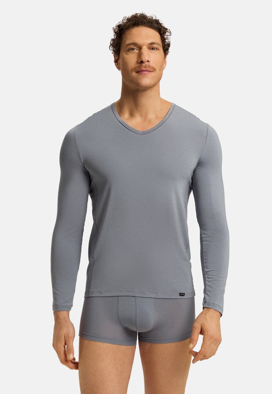 Топ Hanro NATURAL FUNCTION, Cliff Grey/Light Grey
Топ Hanro NATURAL FUNCTION, Cliff Grey/Light Grey