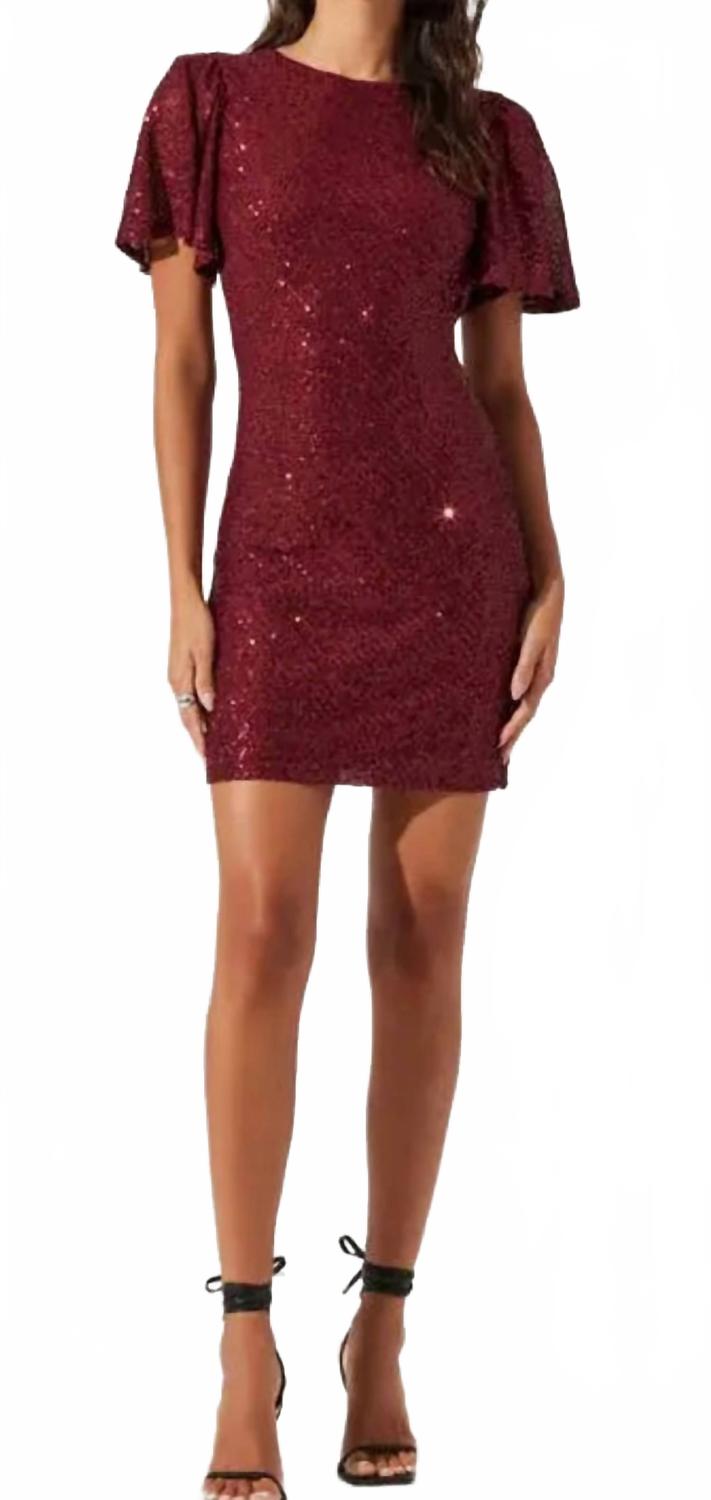 ASTR Коктейльное платье с пайетками, красное
ASTR Коктейльное платье с пайетками, красное