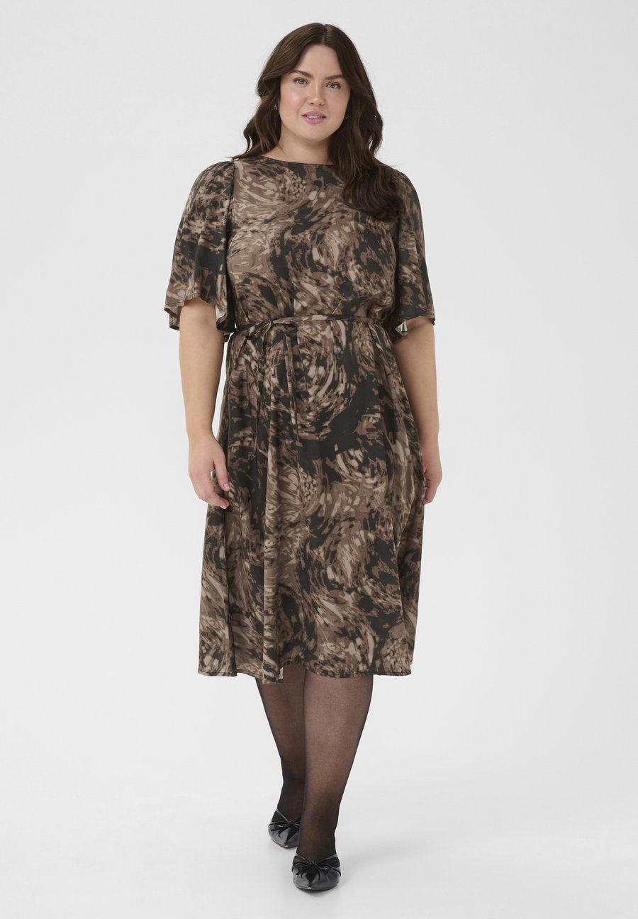 Платье Kaffe Curve KCJAMIA DRESS, Brown Graphic Print/Brown
Платье Kaffe Curve KCJAMIA DRESS, Brown Graphic Print/Brown