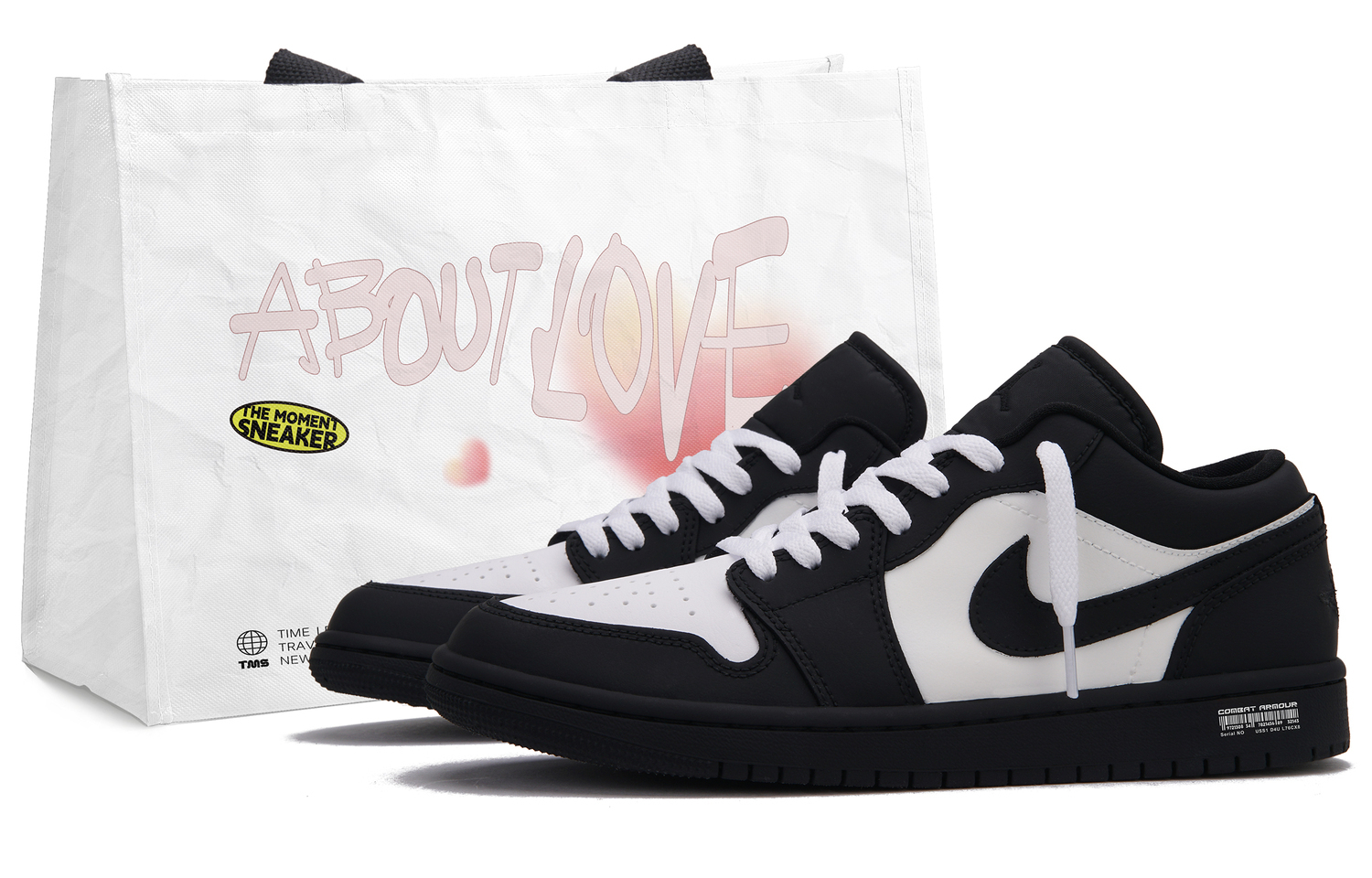 Jordan Air 1 White Day Low top Vintage баскетбольные кроссовки мужские черно-белые
Jordan Air 1 White Day Low top Vintage баскетбольные кроссовки мужские черно-белые