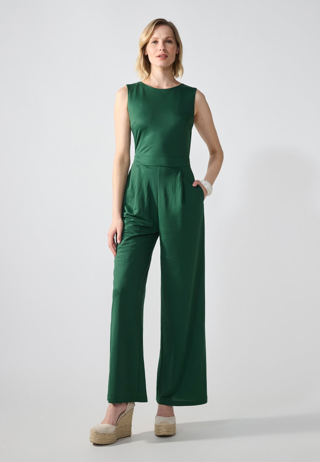 Комбинезон Anna Field, темно-зеленый
Комбинезон Anna Field, темно-зеленый