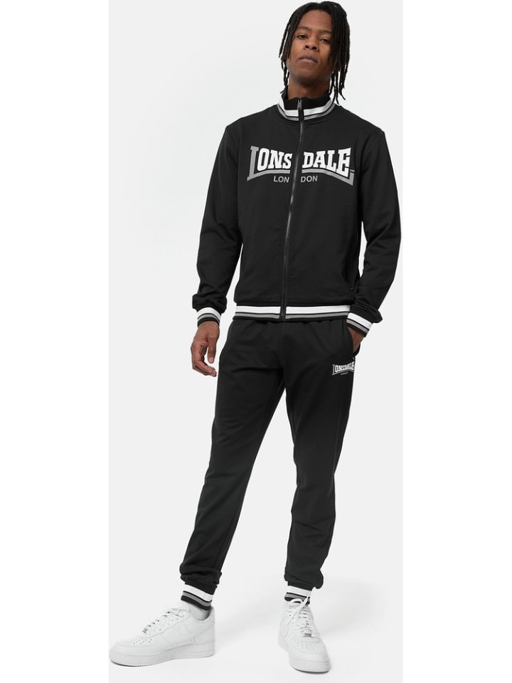 Lonsdale Спортивный костюм "Poolewe" черного цвета
Lonsdale Спортивный костюм "Poolewe" черного цвета