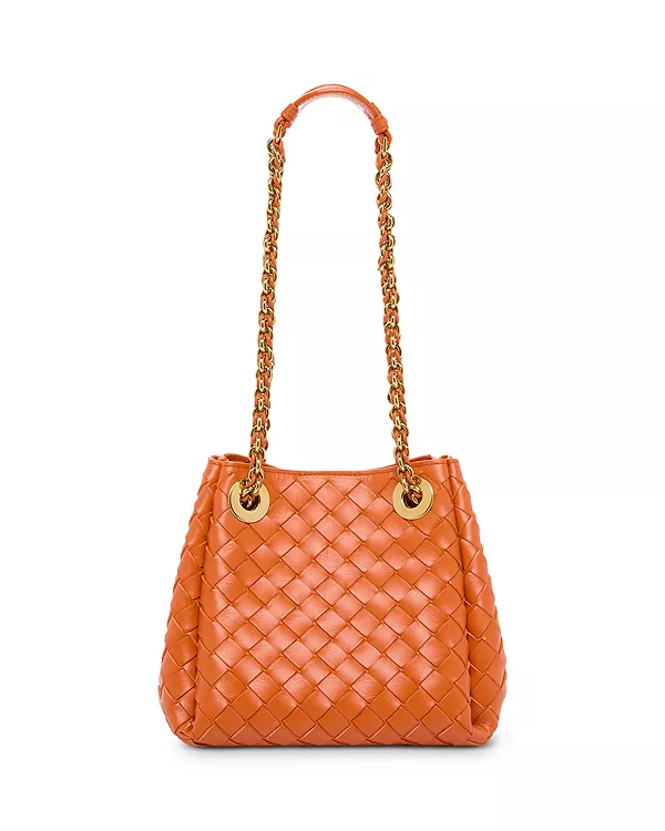 Маленькая сумка через плечо из кожи Intrecciato с рисунком «парашют». Bottega Veneta, оранжевый
Маленькая сумка через плечо из кожи Intrecciato с рисунком «парашют». Bottega Veneta, оранжевый