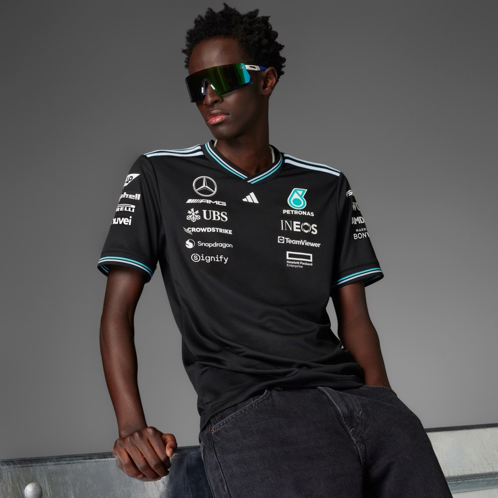 Джерси Adidas MERCEDES - AMG PETRONAS FORMULA ONE TEAM DRIVER JERSEY AUTHENTIC, черный/белый
Джерси Adidas MERCEDES - AMG PETRONAS FORMULA ONE TEAM DRIVER JERSEY AUTHENTIC, черный/белый