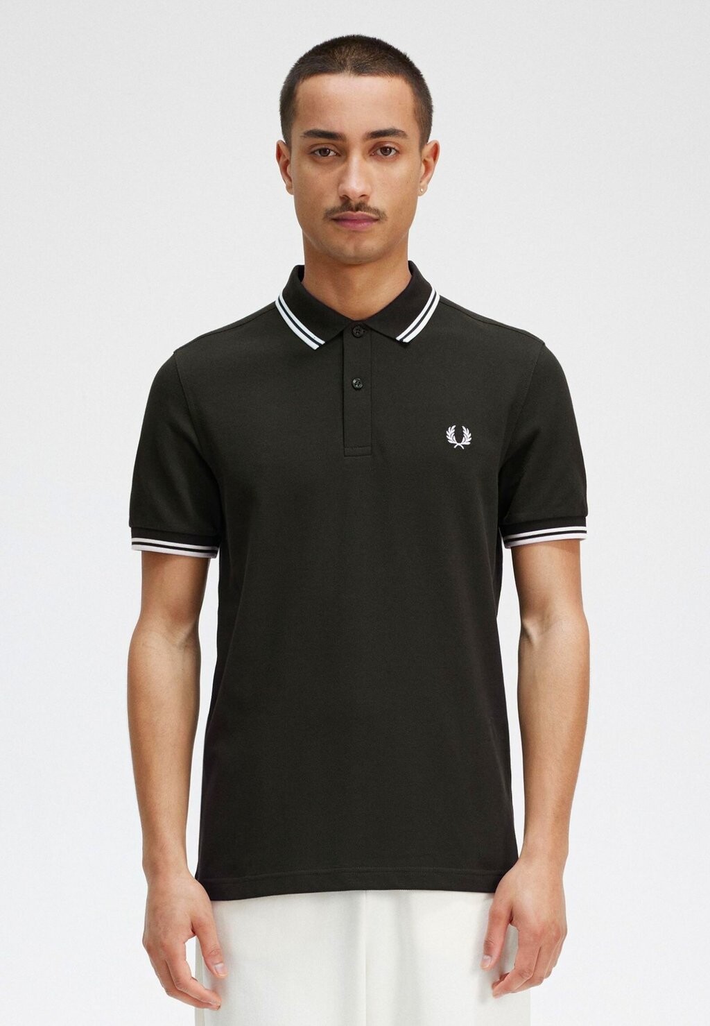 Рубашка-поло Fred Perry, темно-зеленая
Рубашка-поло Fred Perry, темно-зеленая