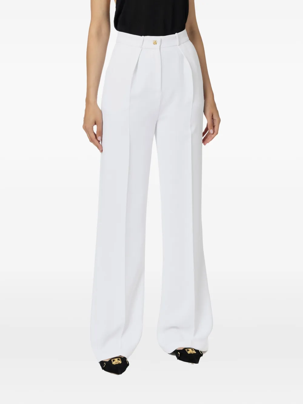 Брюки со складками и золотистыми пуговицами Elisabetta Franchi, белый 
Брюки со складками и золотистыми пуговицами Elisabetta Franchi, белый