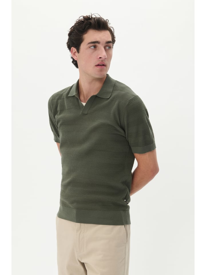 Свитер прямого кроя Mapolo цвета Thyme Matinique
Свитер прямого кроя Mapolo цвета Thyme Matinique