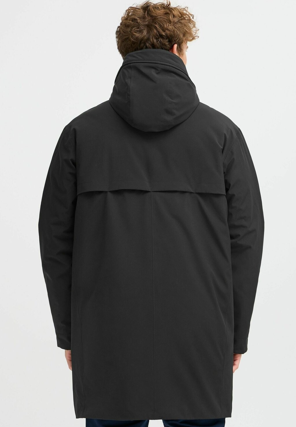 Зимнее пальто KARIM North Bend, черный
Зимнее пальто KARIM North Bend, черный