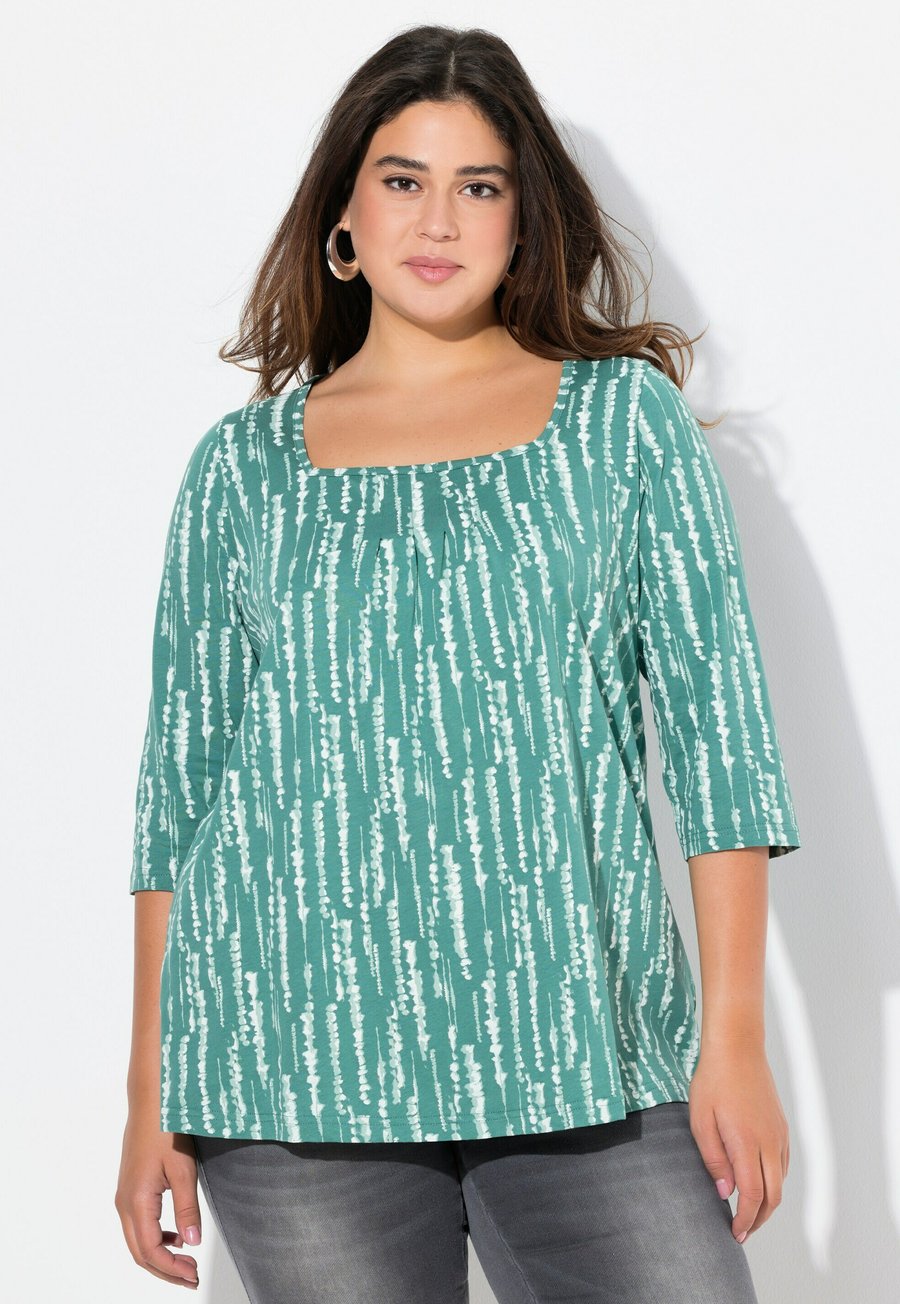 Топ Ulla Popken GRAPHIC SQUARE NECK TEE, Green
Топ Ulla Popken GRAPHIC SQUARE NECK TEE, Green