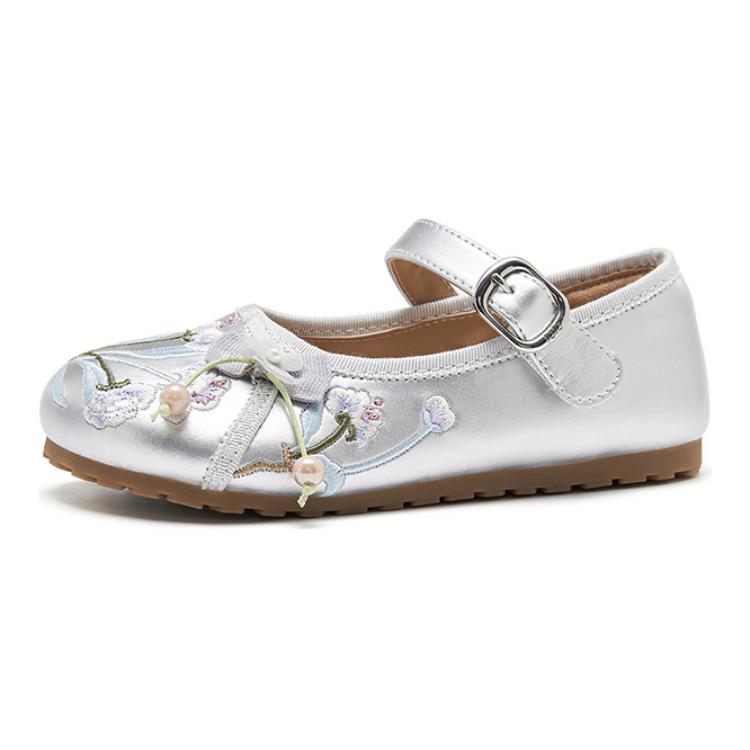 Низкие детские кожаные туфли Kids' TATA, серебро
Низкие детские кожаные туфли Kids' TATA, серебро