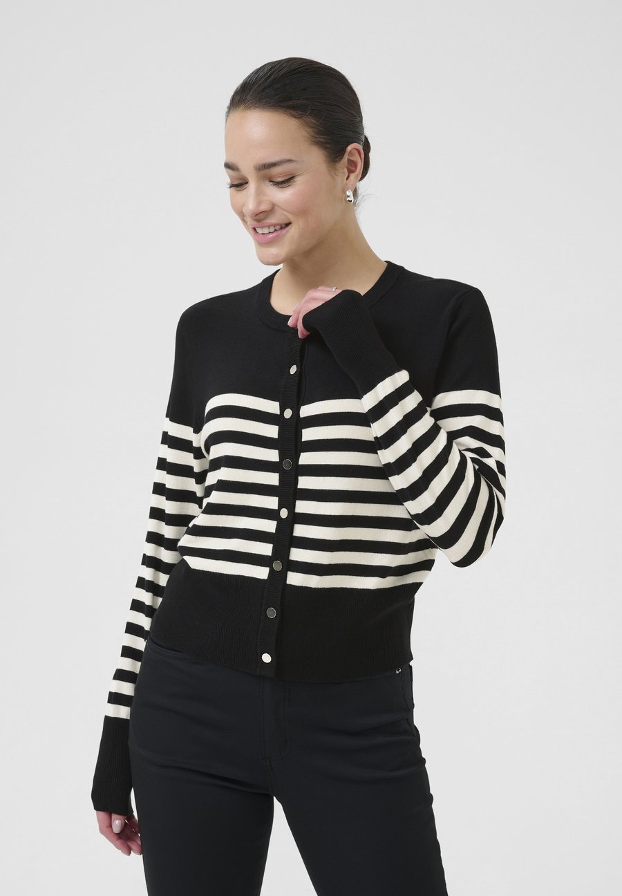 Кардиган Kaffe Cardigan, Black Turtledove Half Stripe/Black
Кардиган Kaffe Cardigan, Black Turtledove Half Stripe/Black