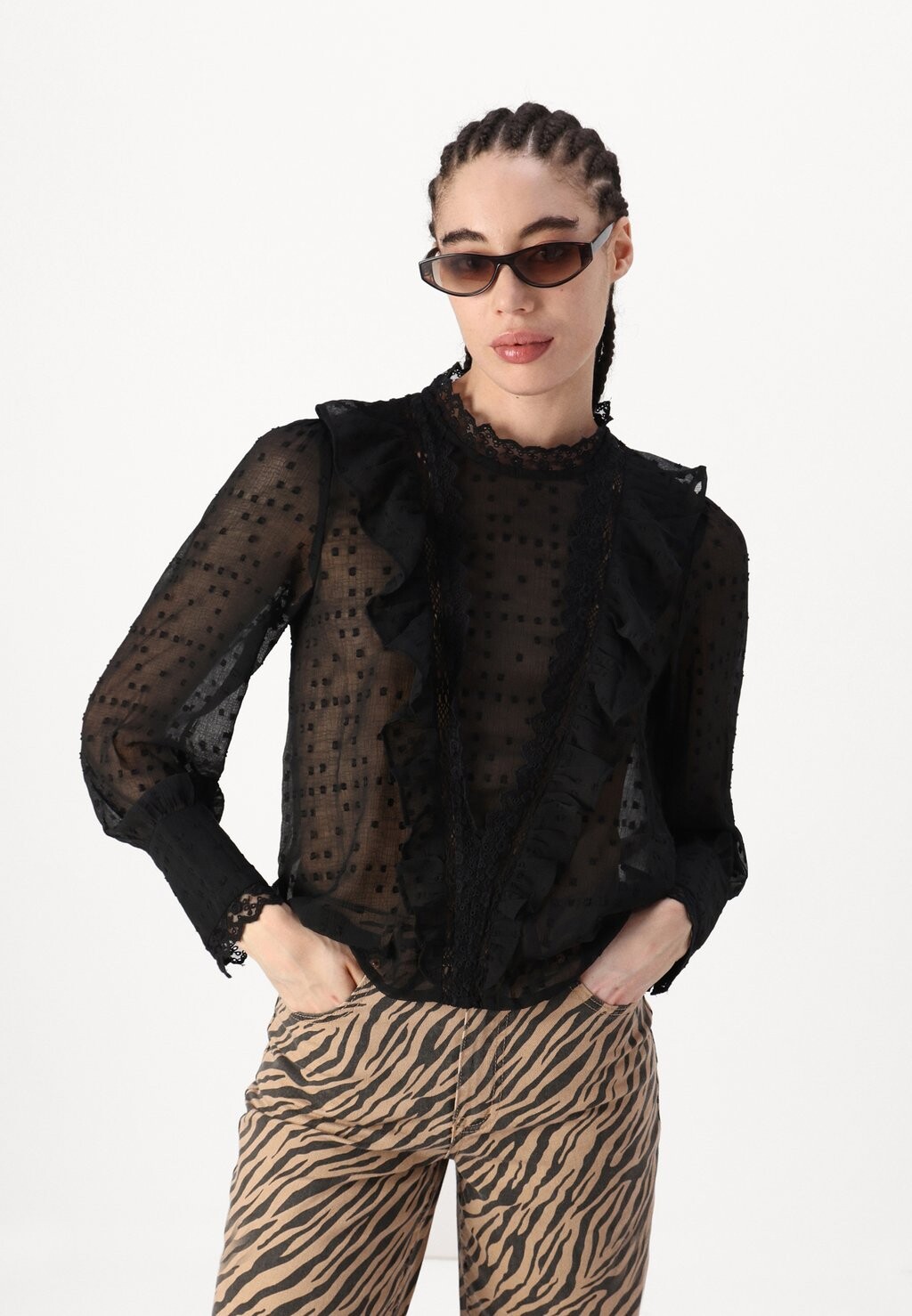 Блуза ONLSILA ONLY, черный
Блуза ONLSILA ONLY, черный