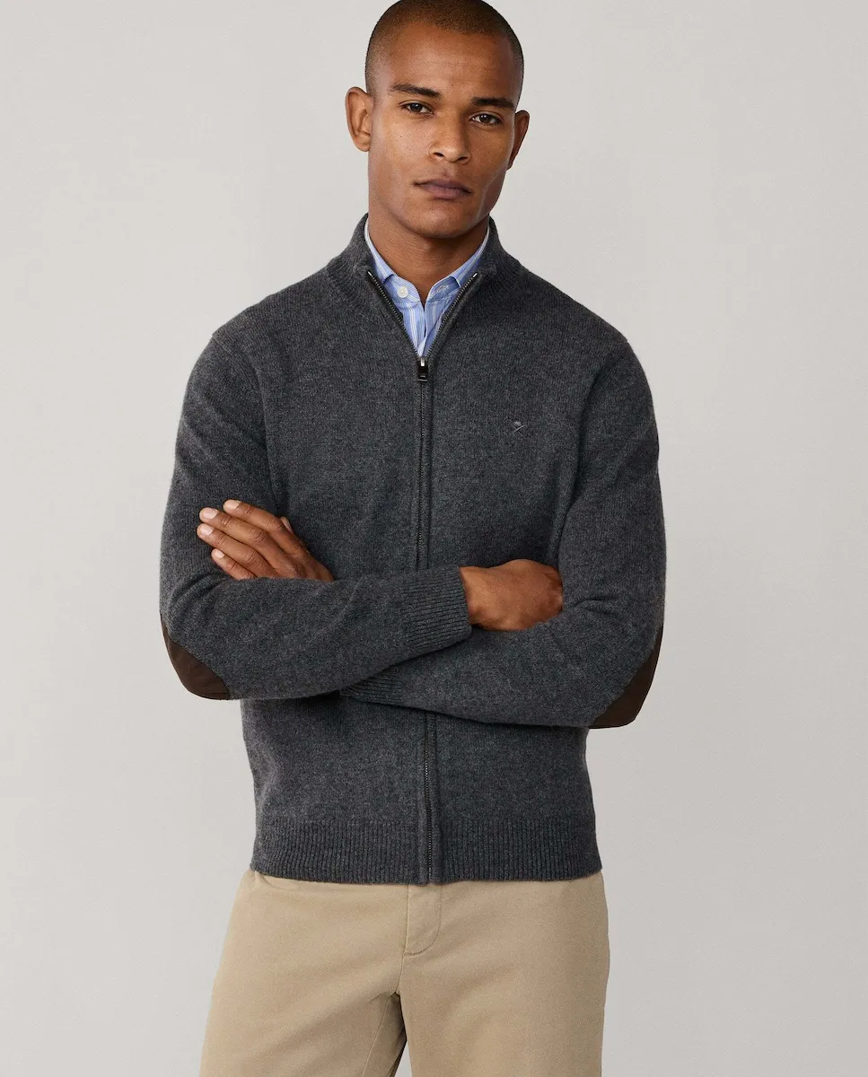 Мужской кардиган из овечьей шерсти на молнии Hackett, темно-серый
Мужской кардиган из овечьей шерсти на молнии Hackett, темно-серый