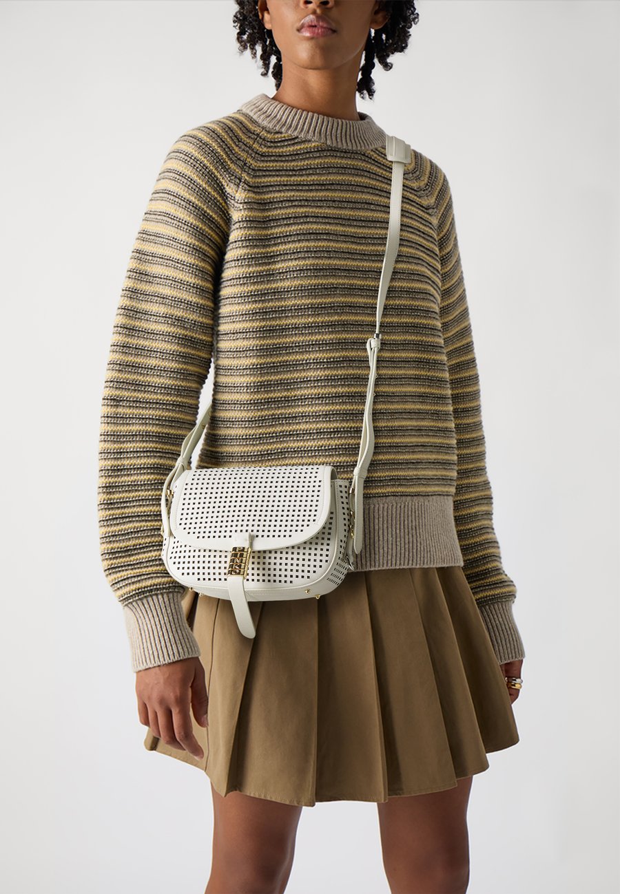 Сумка кросс-боди Pinko SADDLE MINI PELLE TRAFORATA, White/Antique Gold-Coloured/White
Сумка кросс-боди Pinko SADDLE MINI PELLE TRAFORATA, White/Antique Gold-Coloured/White