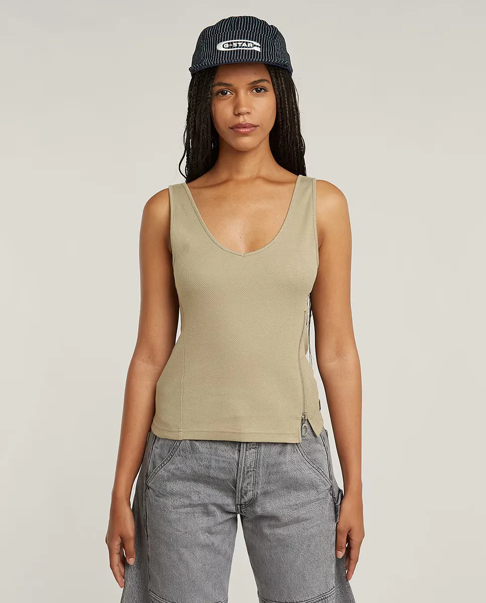 Женская футболка с V-образным вырезом и облегающим кроем G-Star, коричневый
Женская футболка с V-образным вырезом и облегающим кроем G-Star, коричневый