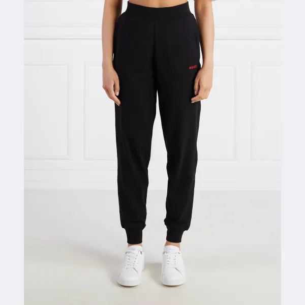 Спортивные брюки стандартного кроя в стиле шаффл Hugo, черный
Спортивные брюки стандартного кроя в стиле шаффл Hugo, черный