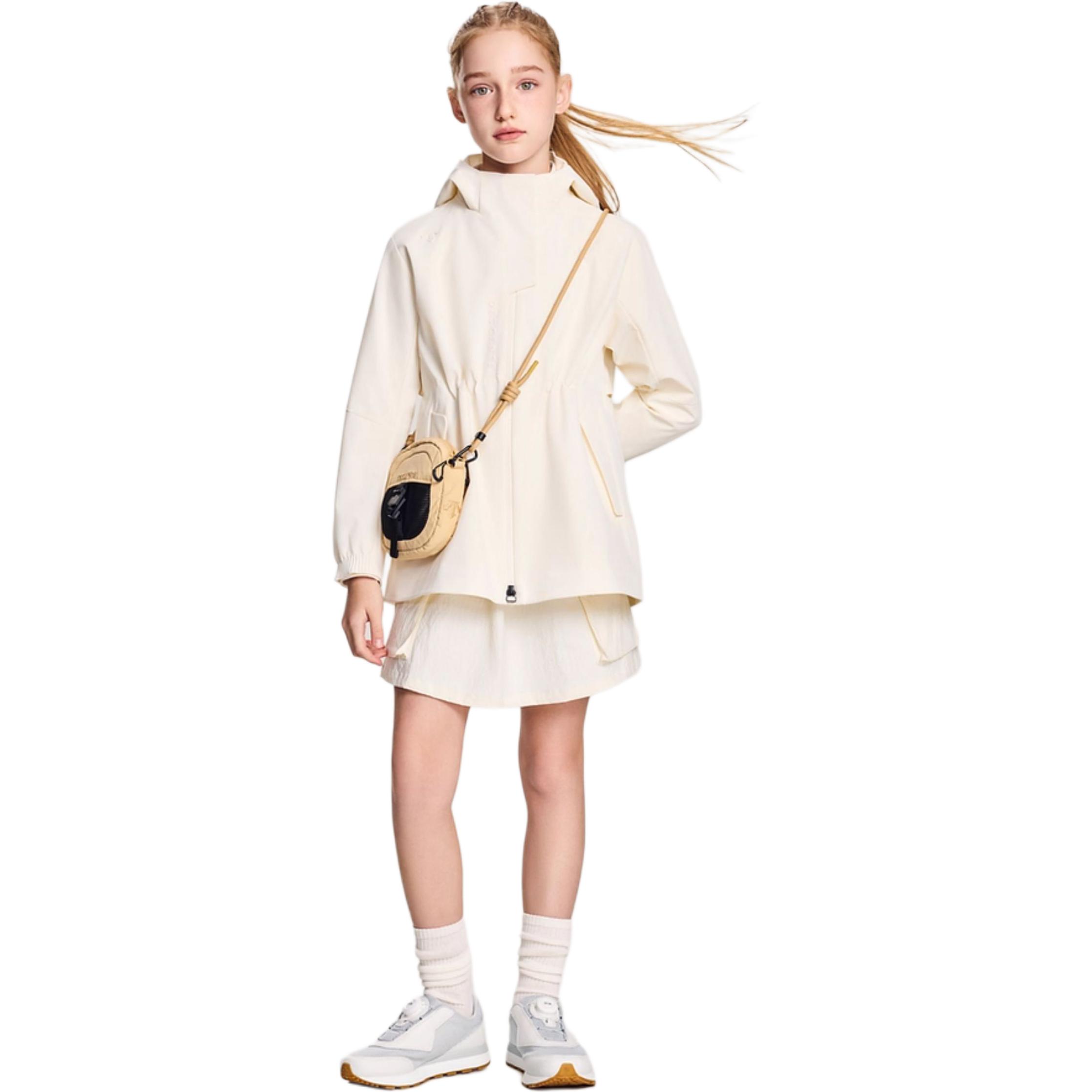 Куртка Movewear комплект из двух предметов для детей DESCENTE, Cr-Egret
Куртка Movewear комплект из двух предметов для детей DESCENTE, Cr-Egret