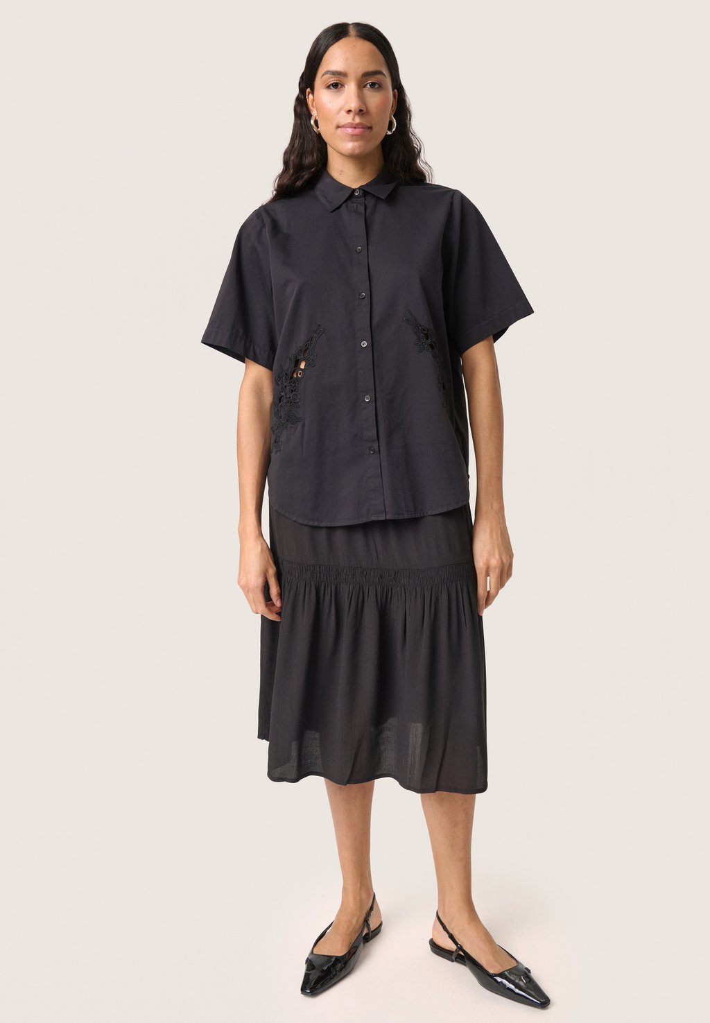 Рубашка KOSEE Soaked in Luxury, черный
Рубашка KOSEE Soaked in Luxury, черный