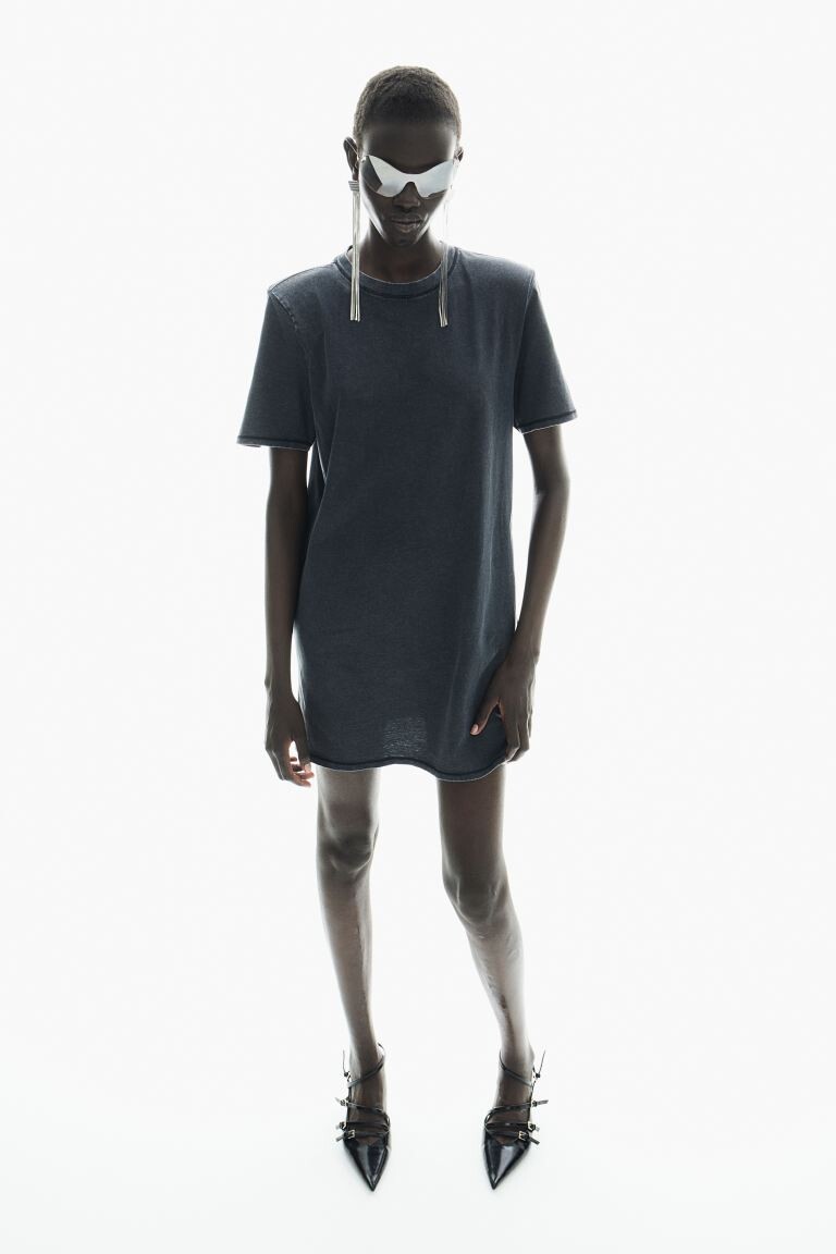 Платье-Майка с подплечниками H&M, черный
Платье-Майка с подплечниками H&M, черный