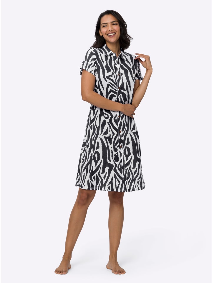 Летнее платье с черно-белым принтом Sieh an!
Летнее платье с черно-белым принтом Sieh an!