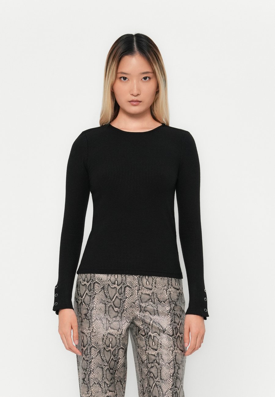 Топ ONLY ONLVELENA O NECK , Black
Топ ONLY ONLVELENA O NECK , Black