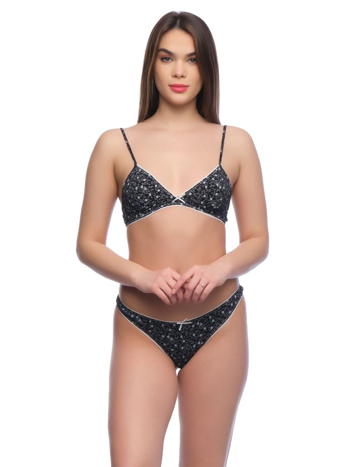 Комплект нижнего белья Cotton Enjoy бюстгальтер и стринги черного цвета Yenita
Комплект нижнего белья Cotton Enjoy бюстгальтер и стринги черного цвета Yenita