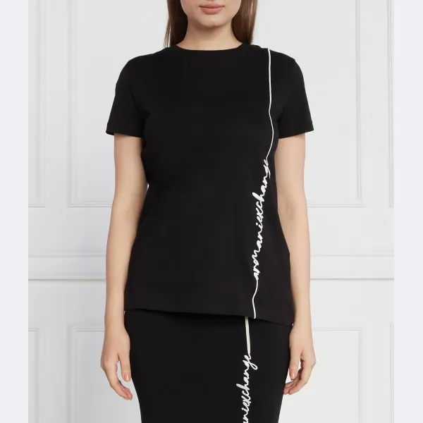 Футболка стандартного кроя Armani Exchange, черный 
Футболка стандартного кроя Armani Exchange, черный