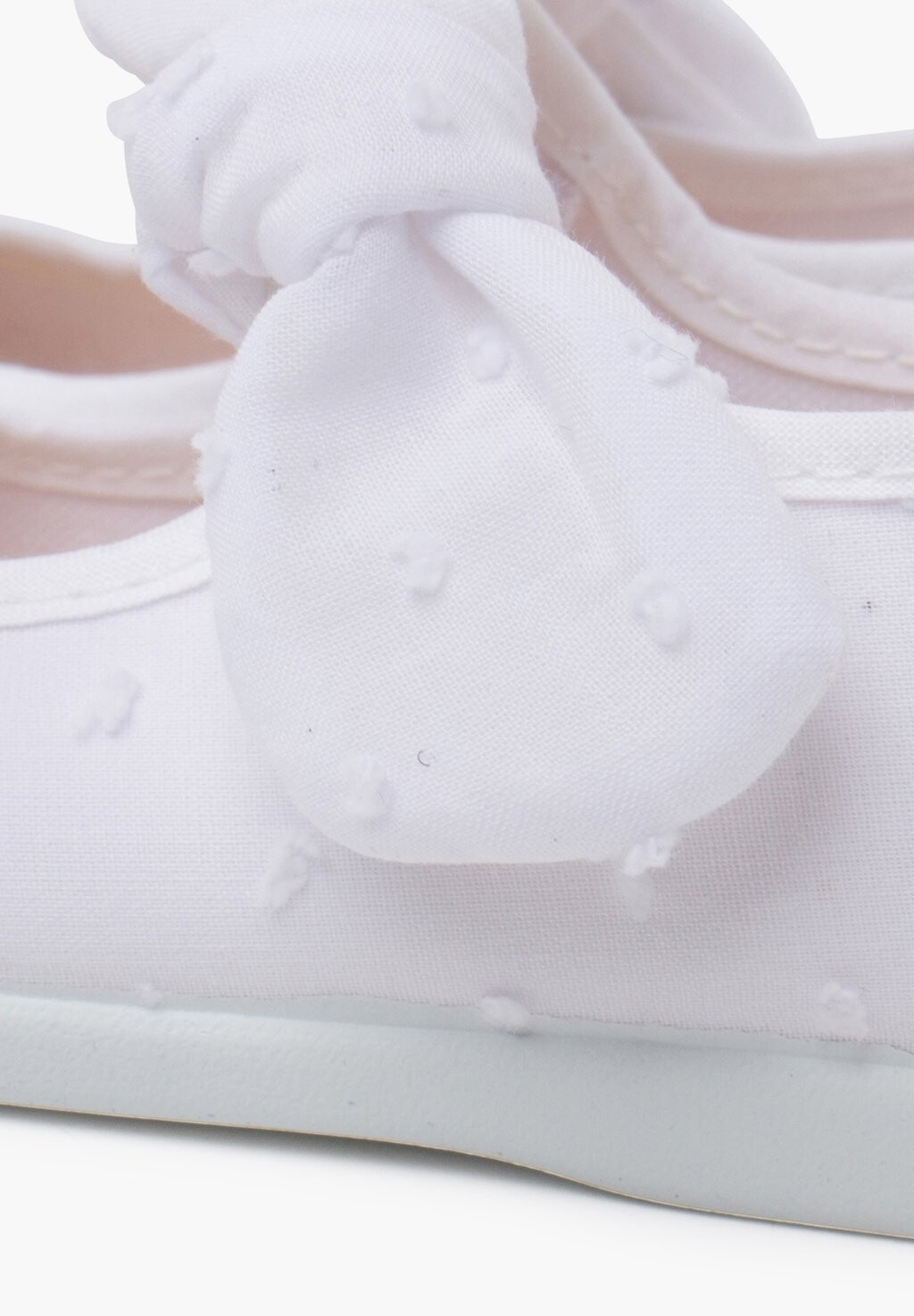 Балетки с ремешком Merceditas Plumeti Tira Adherente Lazo Pisamonas, белый
Балетки с ремешком Merceditas Plumeti Tira Adherente Lazo Pisamonas, белый