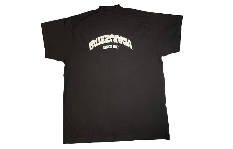 Футболка Balenciaga Flip Logo Printed, черный
Футболка Balenciaga Flip Logo Printed, черный