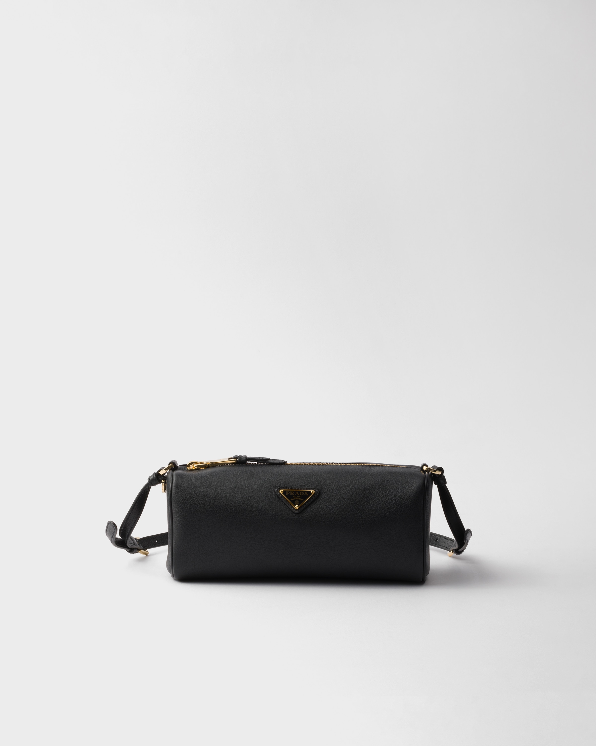 Кожаный мешочек Prada, черный
Кожаный мешочек Prada, черный