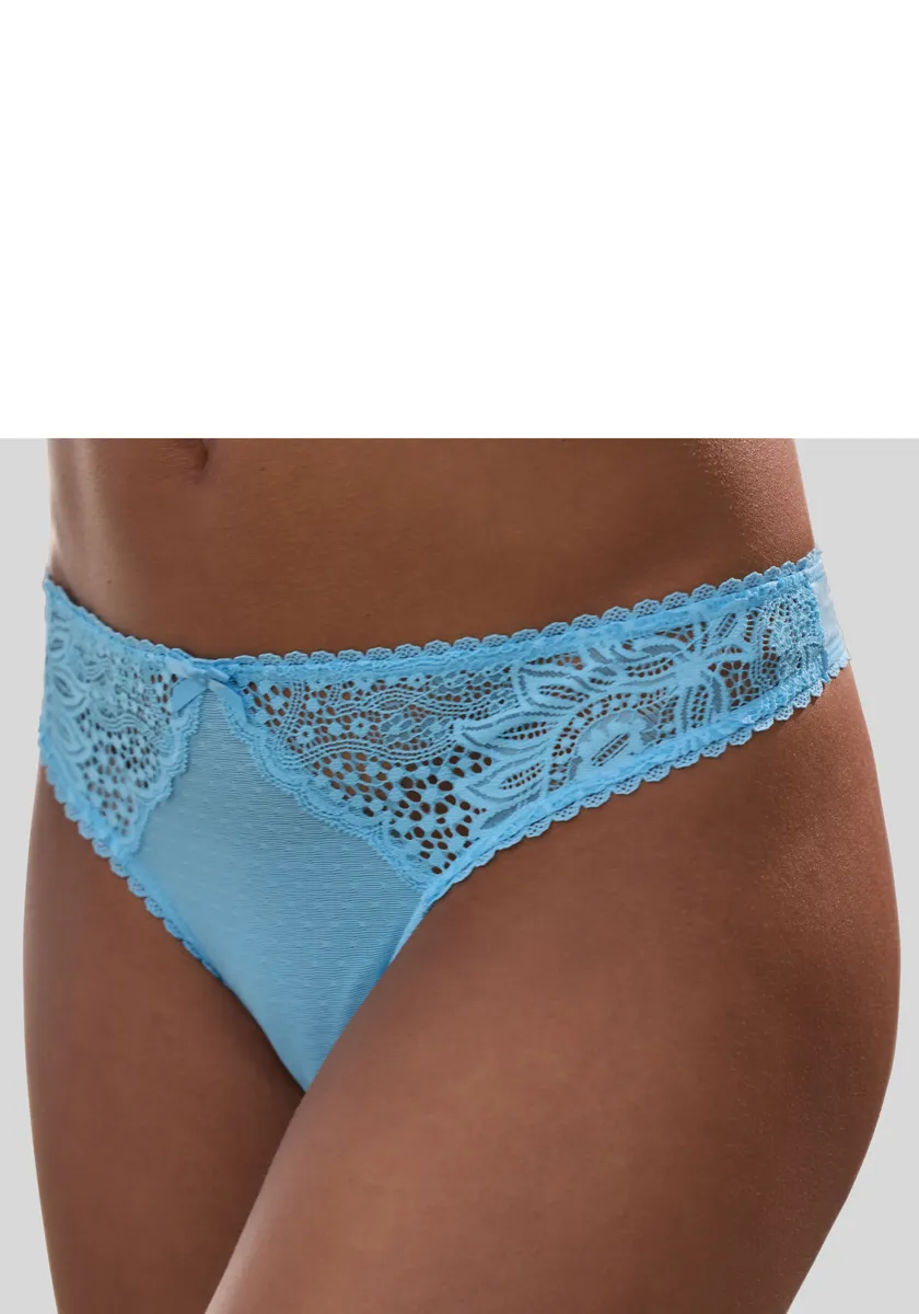 Трусики Vivance с кружевными вставками по бокам с цветочным узором, цвет Aquamarin
Трусики Vivance с кружевными вставками по бокам с цветочным узором, цвет Aquamarin