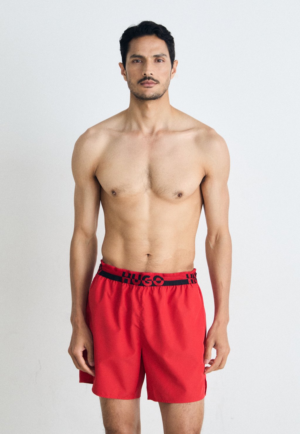 Пляжные шорты TAPI HUGO, красный
Пляжные шорты TAPI HUGO, красный