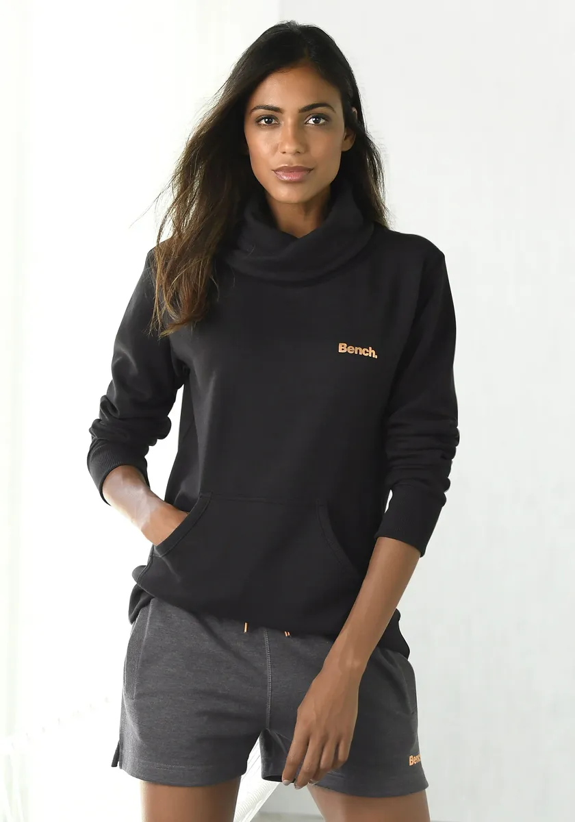 Bench Длинный свитшот для отдыха "с многослойным воротником-стойкой" и карманом-кенгуру, одежда для отдыха, костюм для отдыха Bench Loungewear, черный
Bench Длинный свитшот для отдыха "с многослойным воротником-стойкой" и карманом-кенгуру, одежда для отдыха, костюм для отдыха Bench Loungewear, черный